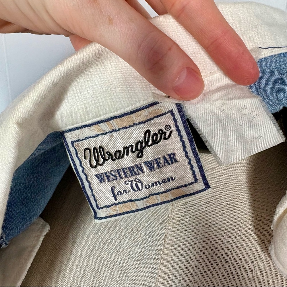 Wrangler Western Wear for Women Embroidered Denim Western Button Down Vintage - Picture 9 of 9